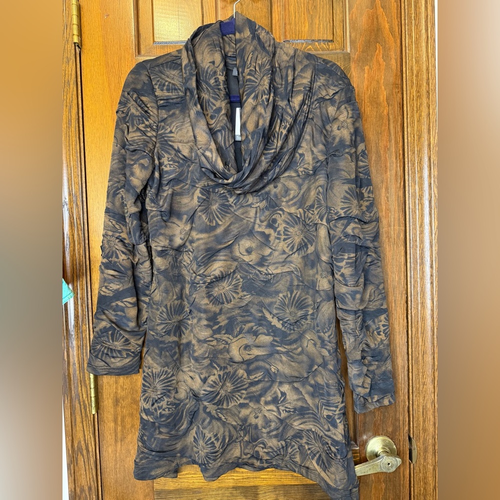 NWT Soft Works Black and Brown Abstract Floral Print Tunic Sz Large